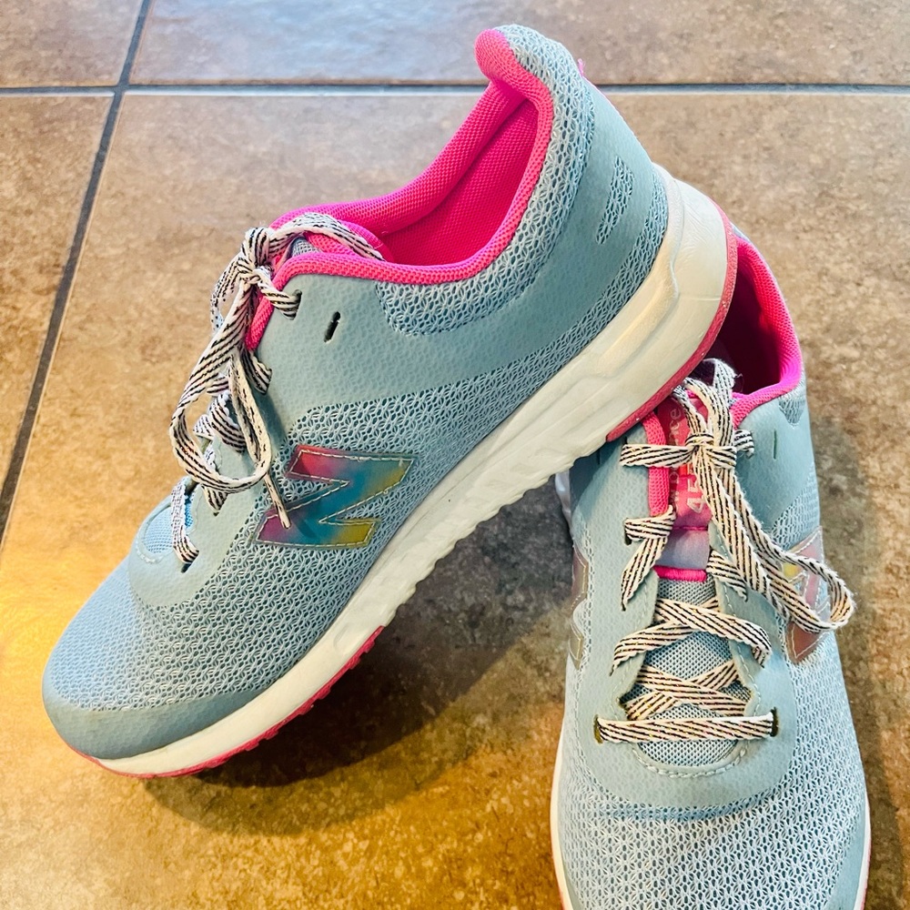 New Balance Sneakers , Sz 8 womens